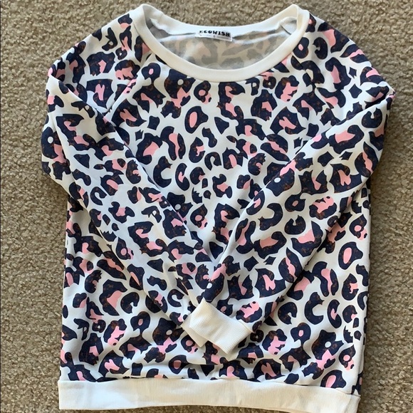 Tops - Leopard Print Sweatshirt